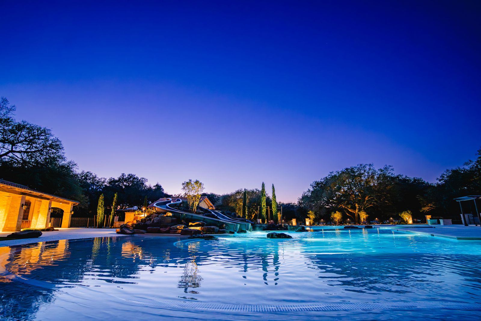 Commercial pool built by Heavenly Outdoor