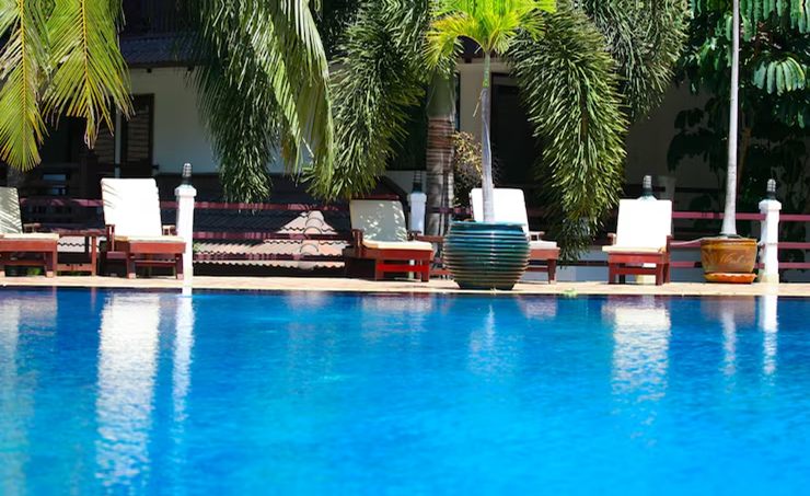 Commercial pool built by Heavenly Outdoor in Houston, Texas