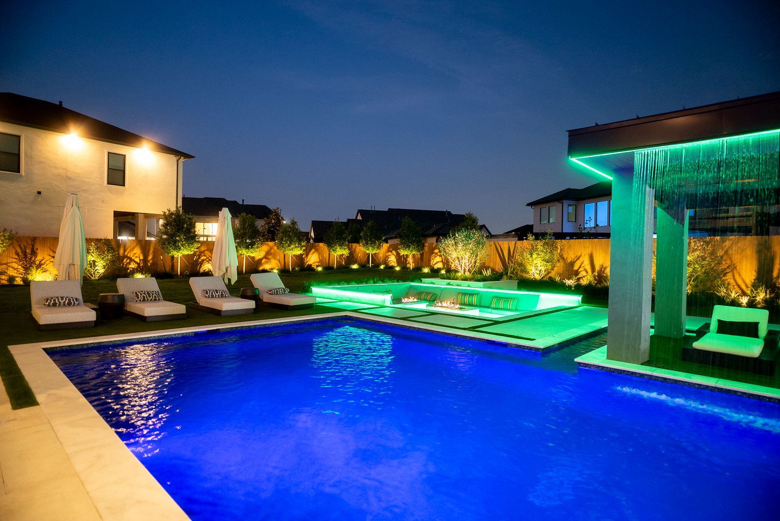 Outdoor living construction by Heavenly Outdoor